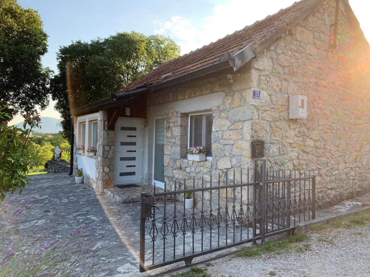 Kuca Za Iznajmljivanje Andrija Ljubuski Bagian luar foto