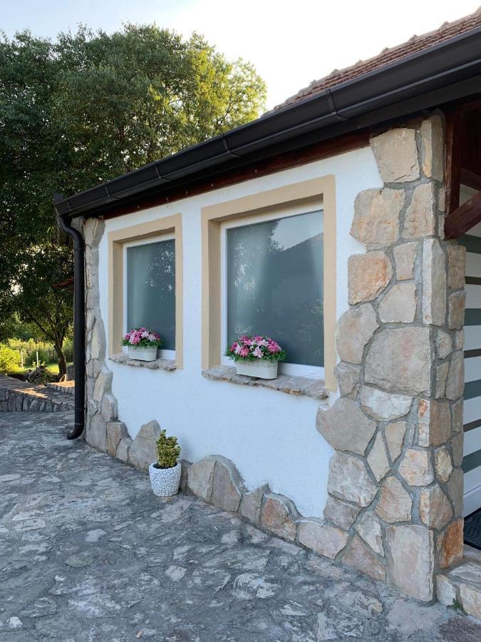 Kuca Za Iznajmljivanje Andrija Ljubuski Bagian luar foto